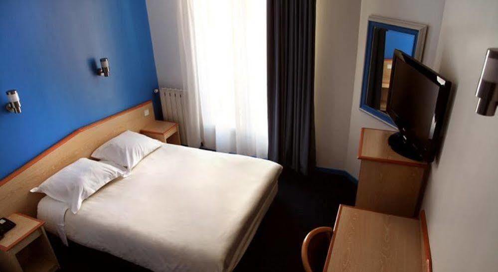 Hôtel Briand devient Hotel IPL Levallois-Perret Buitenkant foto